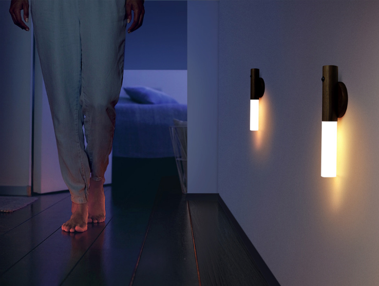 Magnetic Wood Wireless Night Light